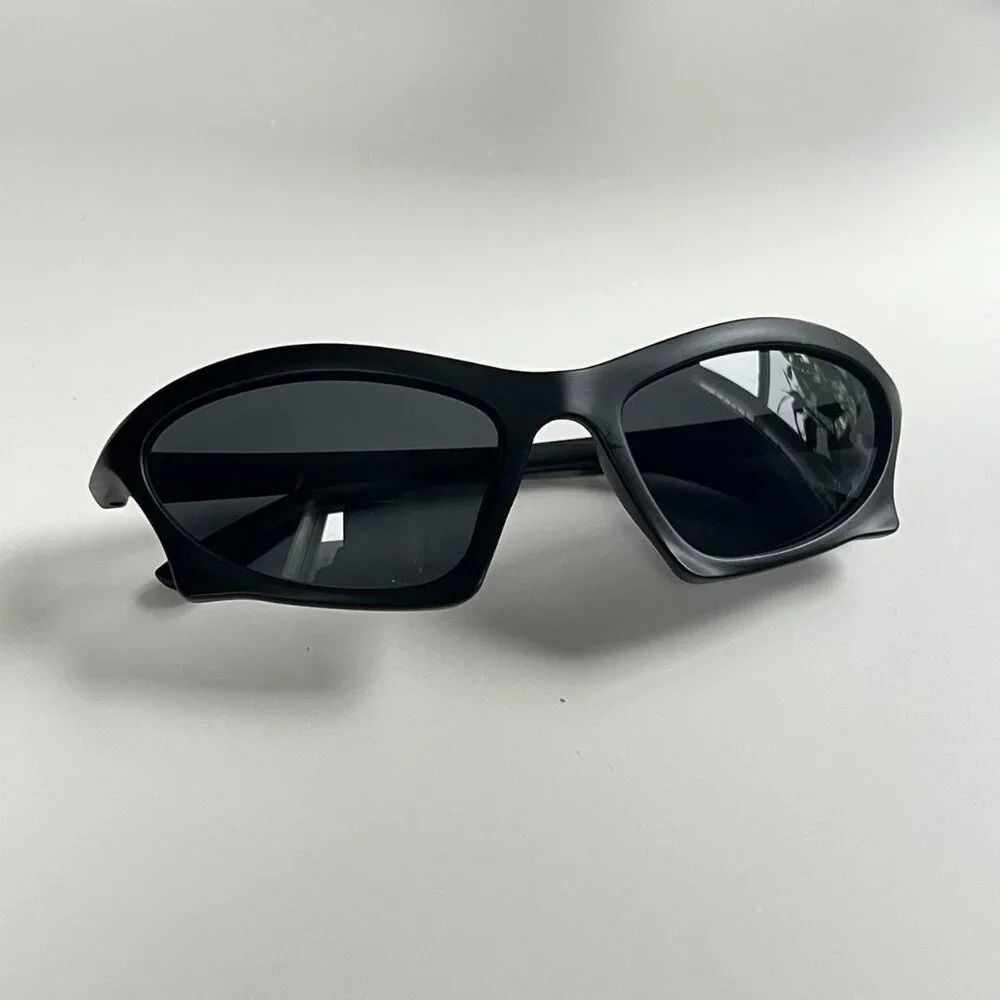 y2k 2000s vintage style black utility surfer sunglasses